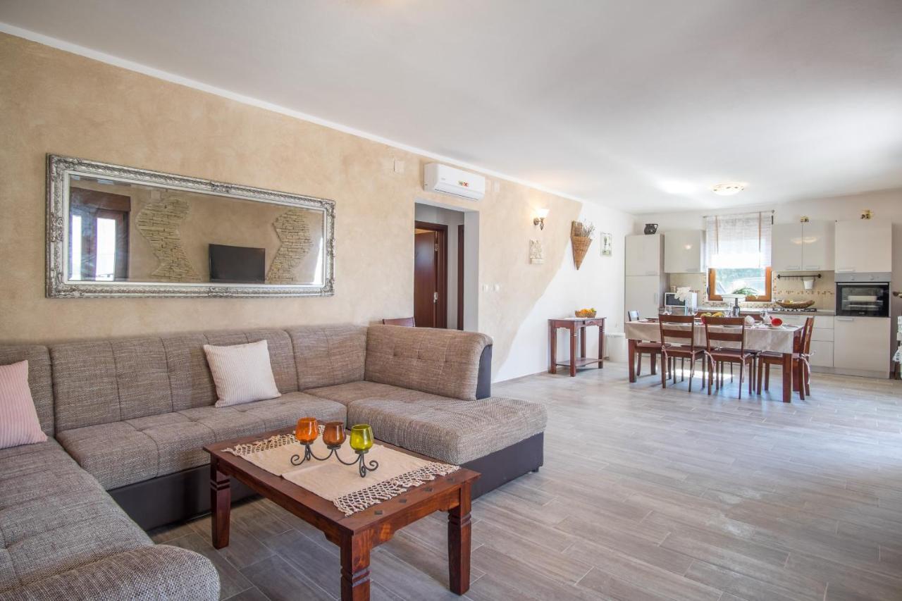 Villa Dijana East Linardići Exterior foto