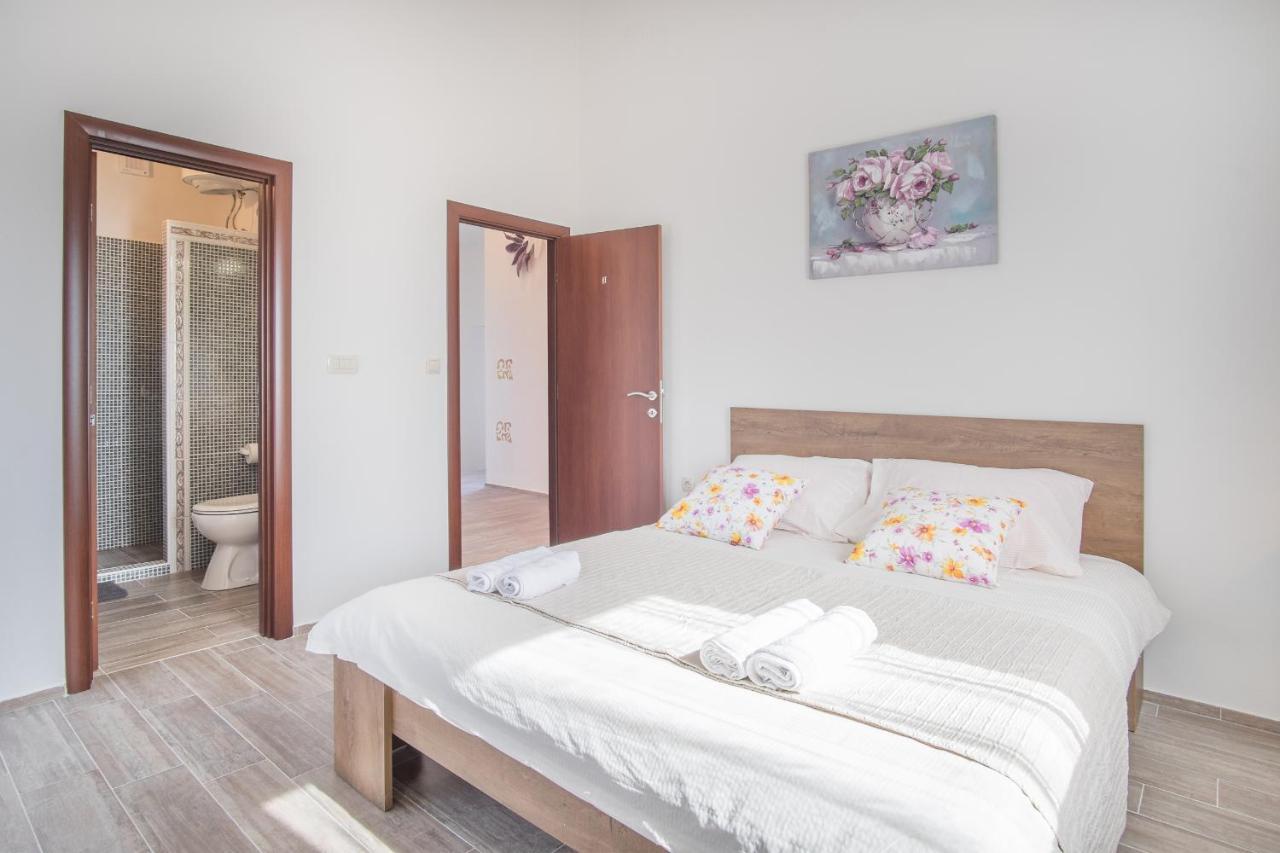 Villa Dijana East Linardići Exterior foto